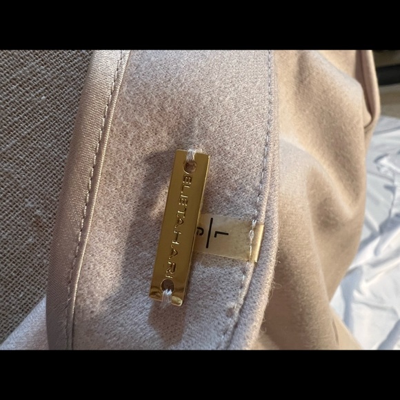 Elie Tahari wool blend top - Picture 5 of 5